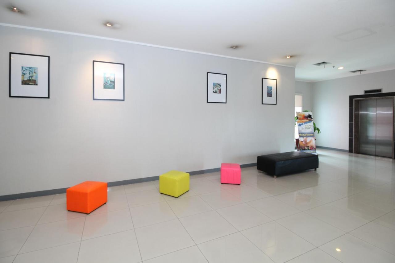 Airy Glodok Pinangsia Raya Jakarta Hotel Exterior foto